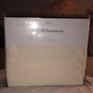 BCBGeneration Twin XL Sheet Set